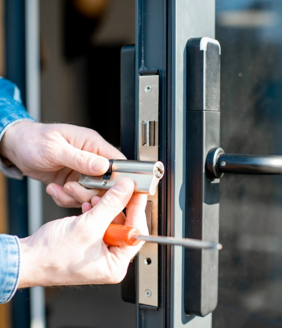 Lock Repair service slider 4